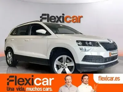 Usado Skoda Karoq Ambition 150 CV (110 kW) 2020 Blanco SUV
