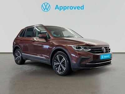 Marrón Usado 2023 VW Tiguan Life SUV | 33.200 € (Precio justo)