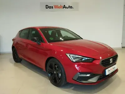 Nuevo Seat Leon FR 150 CV (110 kW) 2026 Rojo Familiar