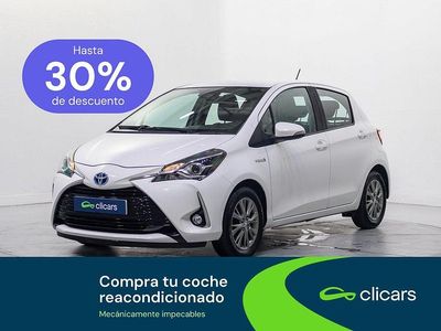 Usado Toyota Yaris Hybrid Active 100 CV (73 kW) 2020 Blanco Berlina