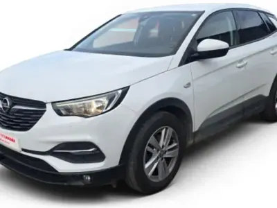 Usado Opel Grandland X Design Edition 131 CV (96 kW) 2018 Blanco SUV