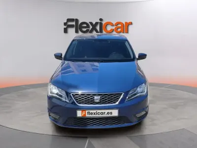 Usado Seat Toledo Style 110 CV (80 kW) 2017 Azul Utilitario