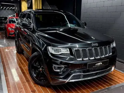 Usado Jeep Grand Cherokee Overland 250 HP (183 kW) 2014 Preto SUV