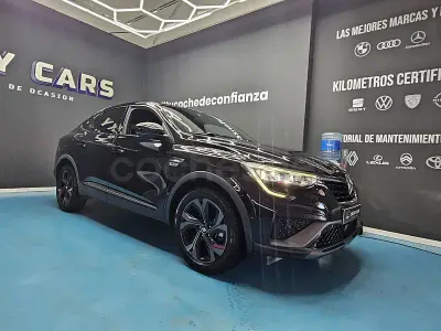 Usado Renault Arkana RS Line 160 CV (117 kW) 2022 Negro SUV