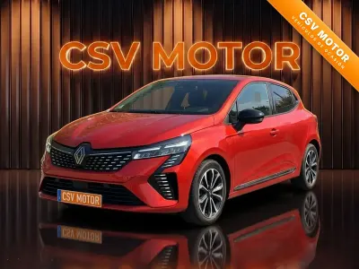 Usado Renault Clio Techno 91 CV (66 kW) 2024 Rojo Utilitario