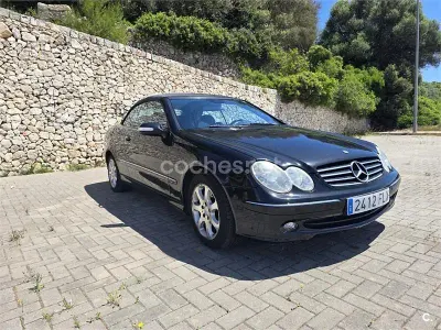 Usado Mercedes CLK200 Avantgarde 163 CV (119 kW) 2004 Azul Descapotable