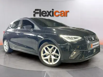 Usado Seat Ibiza FR 116 CV (85 kW) 2020 Negro Utilitario