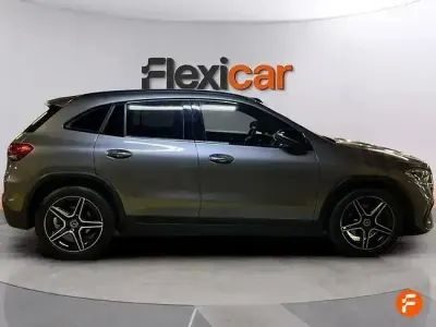 Usado Mercedes GLA180 136 CV (100 kW) 2023 Gris SUV