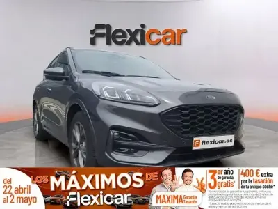Usado Ford Kuga ST-Line 150 CV (110 kW) 2022 Gris SUV
