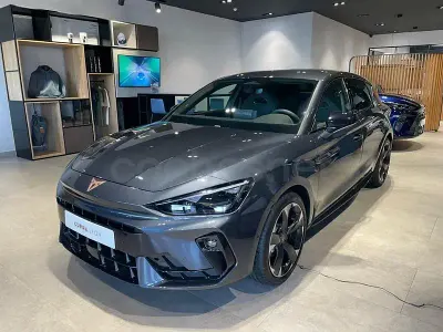Nuevo Cupra Leon 150 CV (110 kW) 2026 Gris / plata Berlina