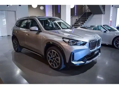 Usado BMW X1 Comfort Edition 245 CV (180 kW) 2026 Gris SUV