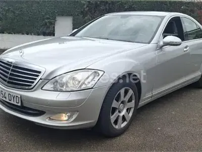 Usado Mercedes S320 204 CV (150 kW) 2006 Gris / plata Berlina