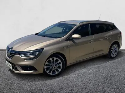 Usado Renault Mégane Zen 140 CV (102 kW) 2019