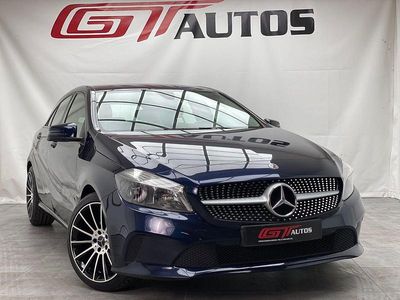 Usado Mercedes A180 109 CV (80 kW) 2017 Azul Utilitario