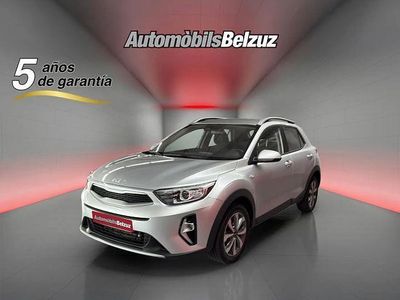 Usado Kia Stonic 101 CV (74 kW) 2025 Gris SUV