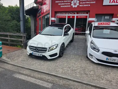 Käytetty Mercedes GLA220 AMG line 177 HP (130 kW) 2016 Valkoinen Katumaasturi