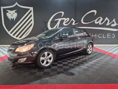 Usado Opel Astra Selective 115 CV (84 kW) 2012 Negro Berlina