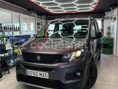 Usado Peugeot Rifter GT-line 130 CV (95 kW) 2018 Gris / plata Monovolumen
