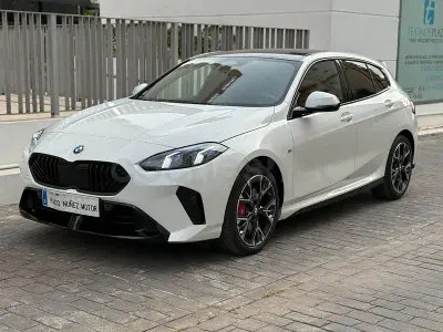 Usado BMW 120 Comfort Edition 163 CV (119 kW) 2025 Blanco Utilitario
