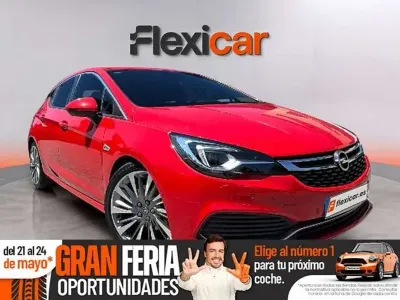Usado Opel Astra S 200 CV (147 kW) 2018 Rojo Berlina