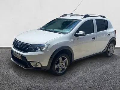 Usado Dacia Sandero Lauréate 90 HP (66 kW) 2017