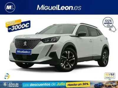 Usado Peugeot 2008 Allure 101 CV (74 kW) 2023 Blanco SUV