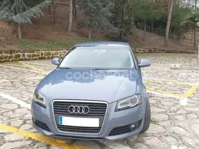 Usado Audi A3 Attraction 140 CV (102 kW) 2010 Azul Utilitario