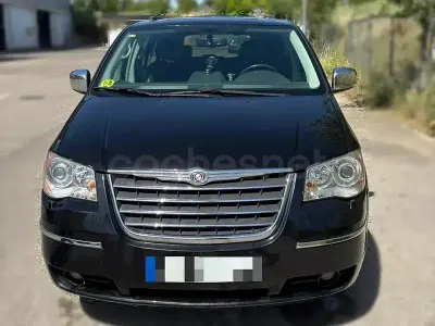 Usado Chrysler Grand Voyager 163 CV (119 kW) 2011 Negro Monovolumen