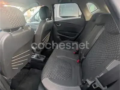 Usado Renault Captur Version S 150 CV (110 kW) 2020 Gris / plata SUV