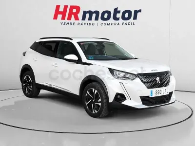 Usado Peugeot 2008 Allure 110 CV (80 kW) 2021 Blanco SUV