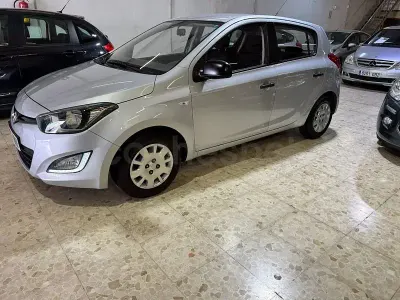 Käytetty Hyundai i20