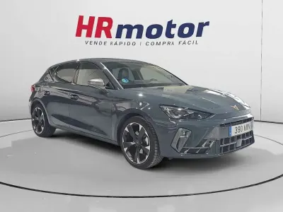 Usado Cupra Leon 150 CV (110 kW) 2024 Azul Utilitario