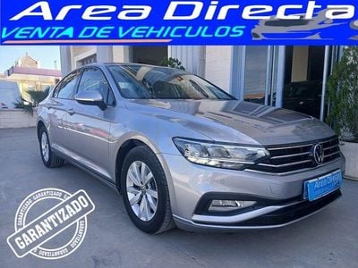 Usado VW Passat Business 122 CV (89 kW) 2022 Gris / plata Familiar