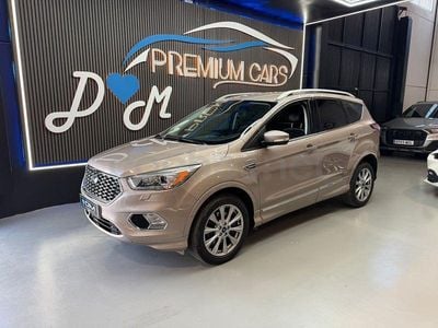 Usado Ford Kuga Vignale 150 CV (110 kW) 2016 Beige SUV