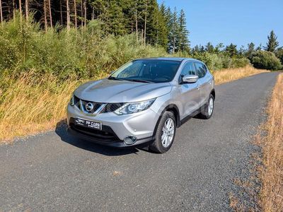 Gris / plata Usado 2015 Nissan Qashqai Acenta SUV | 9790 € (Precio justo)