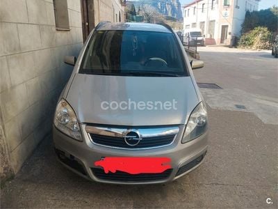 Usado Opel Zafira Cosmo 120 CV (88 kW) 2006 Gris / plata Monovolumen