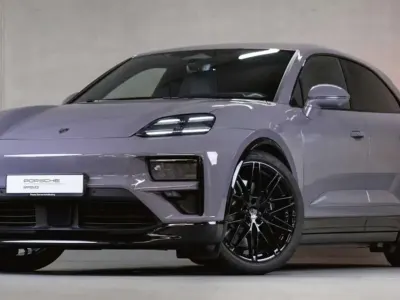 Usado Porsche Macan 469 kW (639 CV) 2024 Burdeos SUV