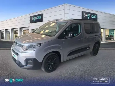 Usado Citroën Berlingo 102 CV (75 kW) 2024 Gris Monovolumen