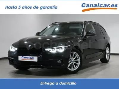 Usado BMW 318 Comfort Edition 150 CV (110 kW) 2017 Negro Familiar