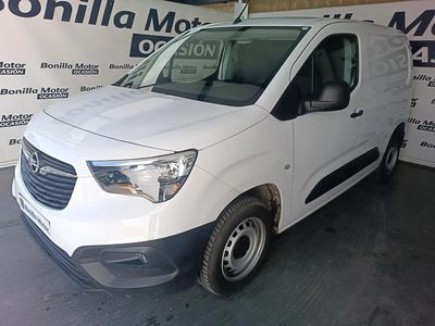 Usado Opel Combo 102 HP (75 kW) 2021 Branco Monovolume