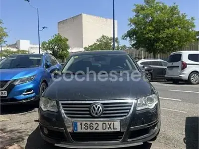 Usado VW Passat Trendline 140 CV (102 kW) 2006 Negro Berlina