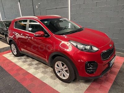 Usado Kia Sportage 115 CV (84 kW) 2016 Granate SUV