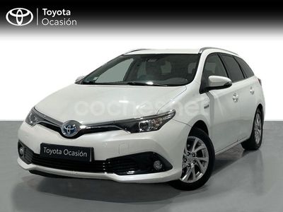 Toyota Auris Hybrid