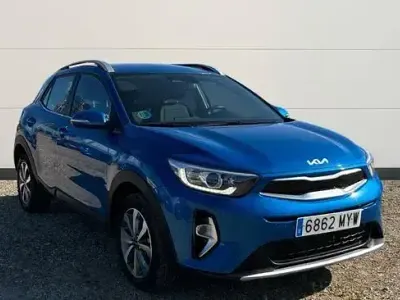 Usado Kia Stonic 100 CV (73 kW) 2025 Azul SUV