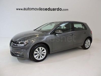 Usado VW Golf VII Edition 115 CV (84 kW) 2020 Gris / plata Berlina