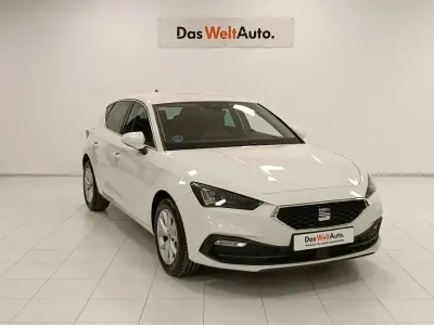 Usado Seat Leon Style 116 CV (85 kW) 2025 Blanco Utilitario