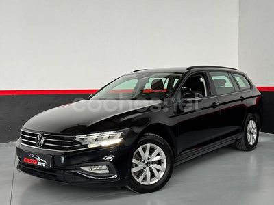 Usado VW Passat Business 122 CV (89 kW) 2021 Negro Familiar
