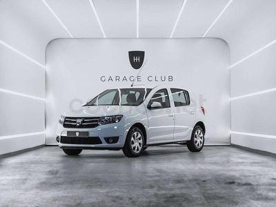 Usado Dacia Sandero Lauréate 75 CV (55 kW) 2016 Blanco Utilitario