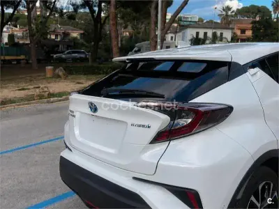 Usado Toyota C-HR Advance 122 CV (89 kW) 2019 Blanco SUV