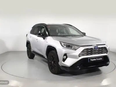 Usado Toyota RAV4 Style 218 CV (160 kW) 2021 Plateado SUV